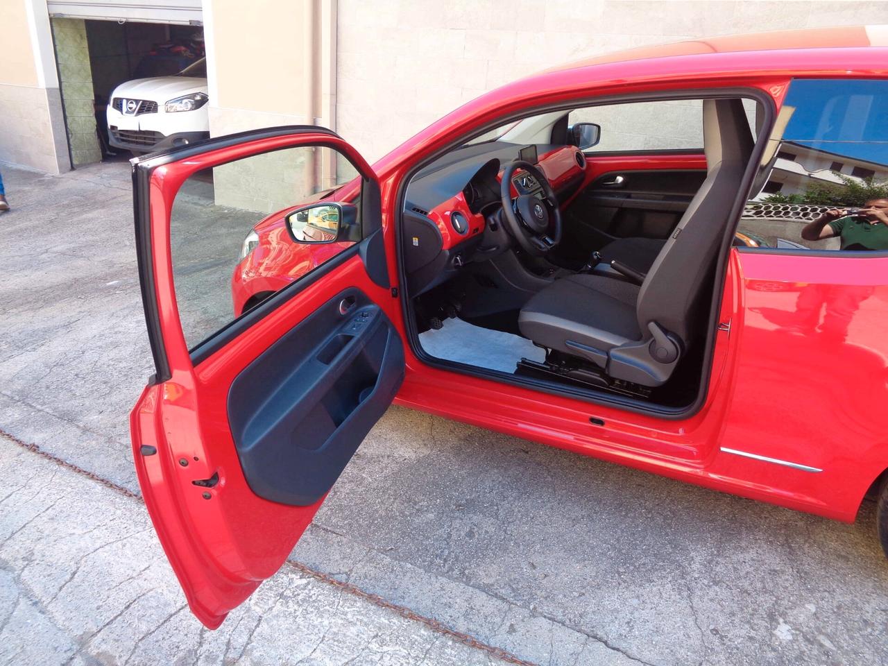 Volkswagen up! 1.0 75 CV 3p. high up! Solo 13.000KM (FINANZIABILE)
