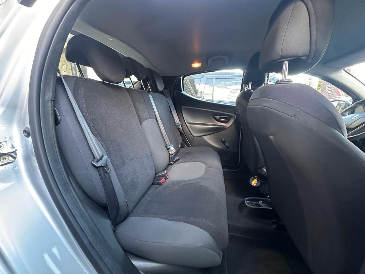 Lancia Ypsilon 1.2 69 CV 5 porte GPL Ecochic Elle