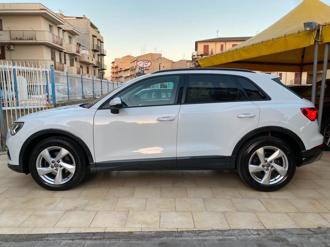 Audi Q3 35 TDI S tronic - S line