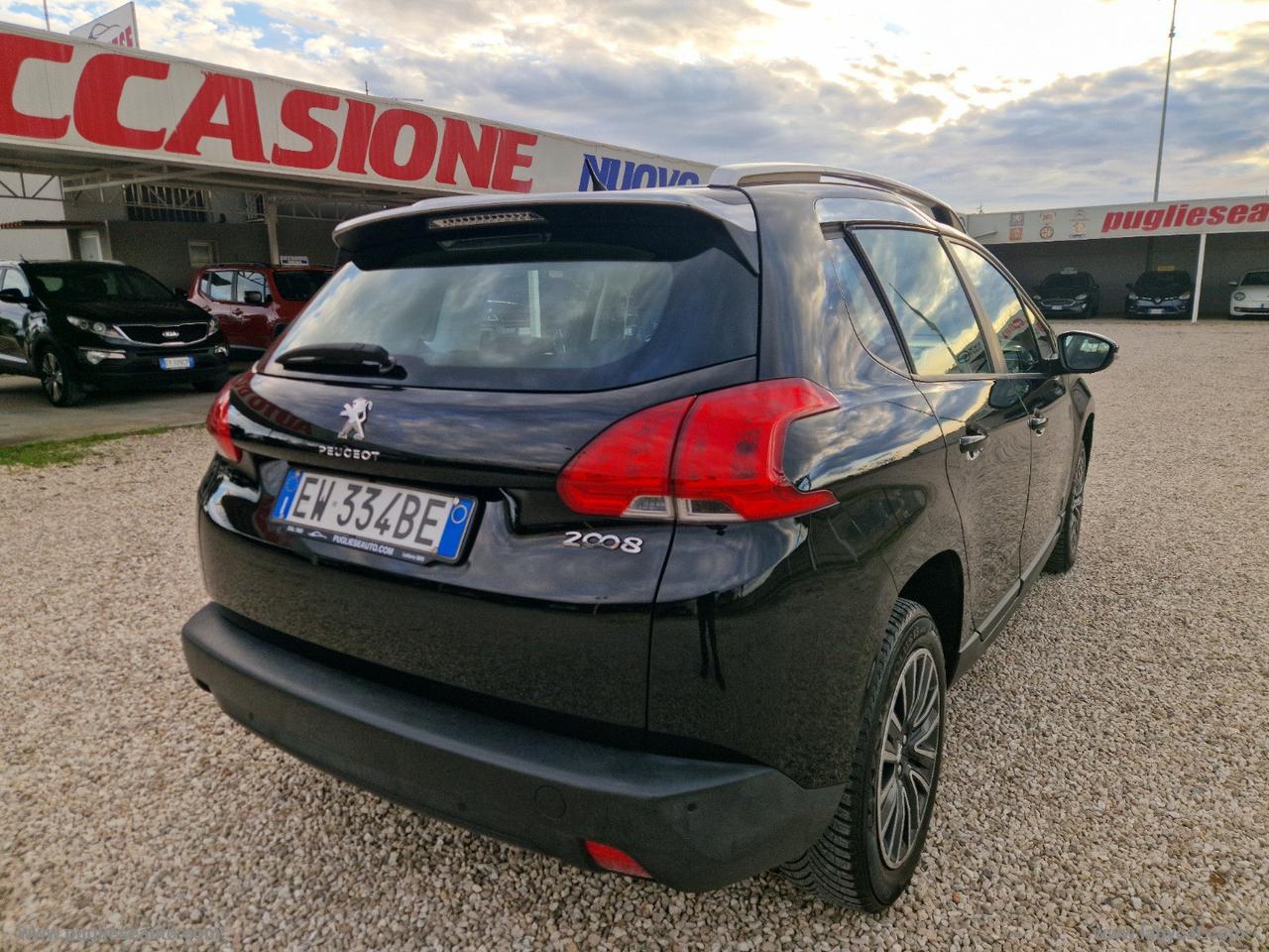 PEUGEOT 2008 1.2 VTi 82 CV Allure