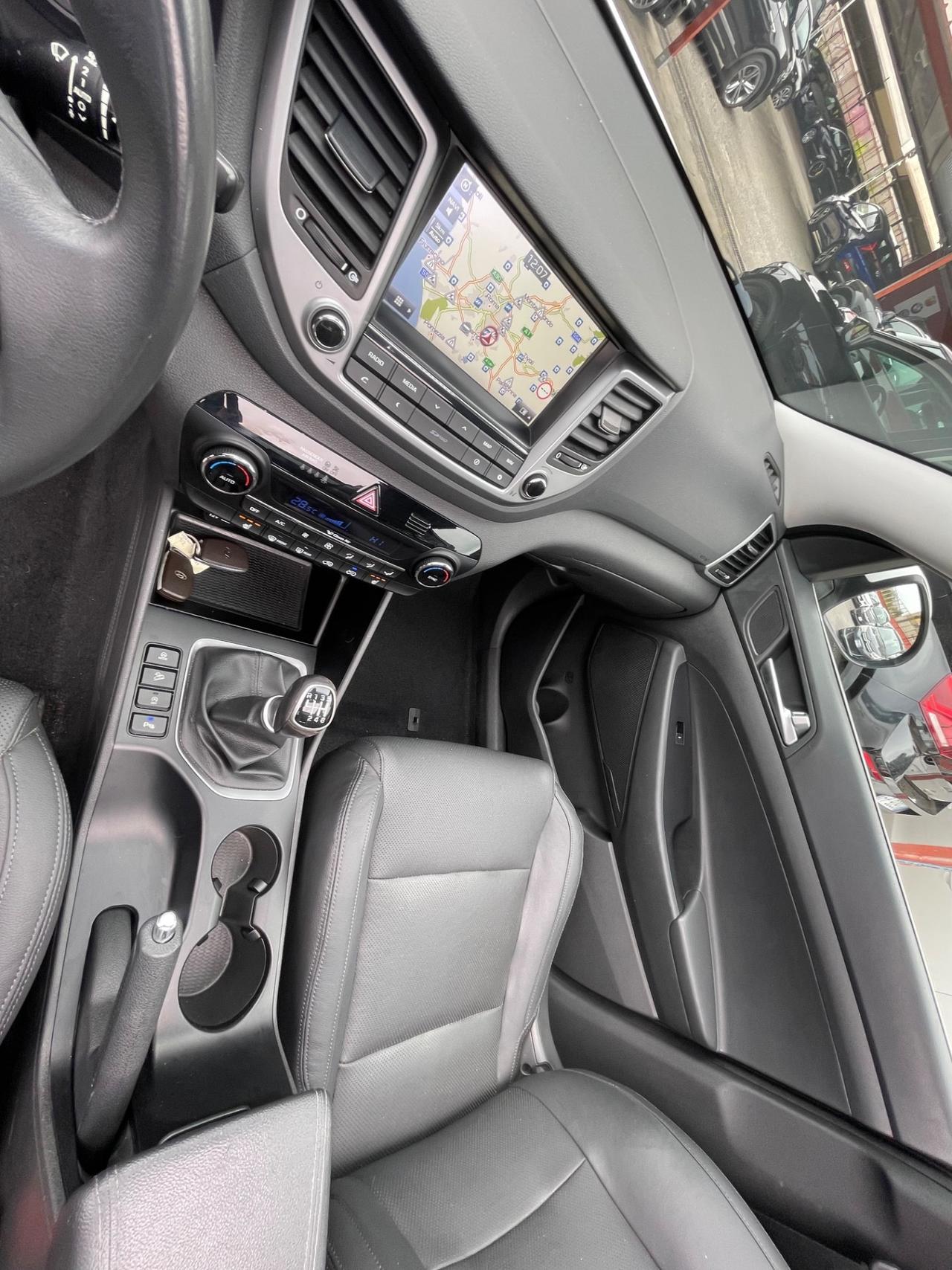 Tucson 1.7 CRDi- Sound Edition-pelle-tetto-unipro-