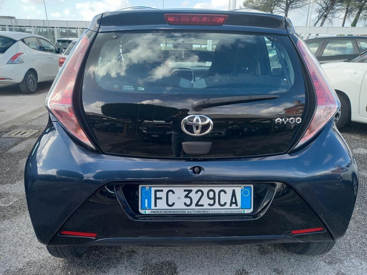 Toyota Aygo 1.0 x-cool 69cv 5 porte Full 2016