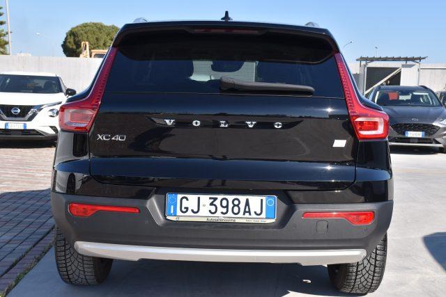 VOLVO XC40 T4 Recharge Plug-in Hybrid Inscription Expression