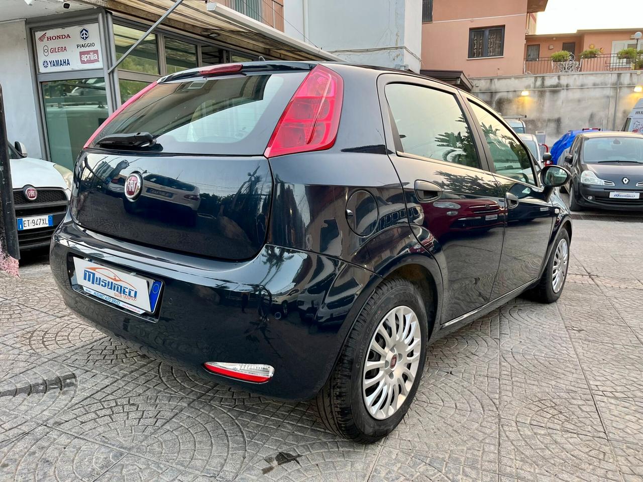 Fiat Punto 1.3 MJT II S&S 95 CV 5 porte Street