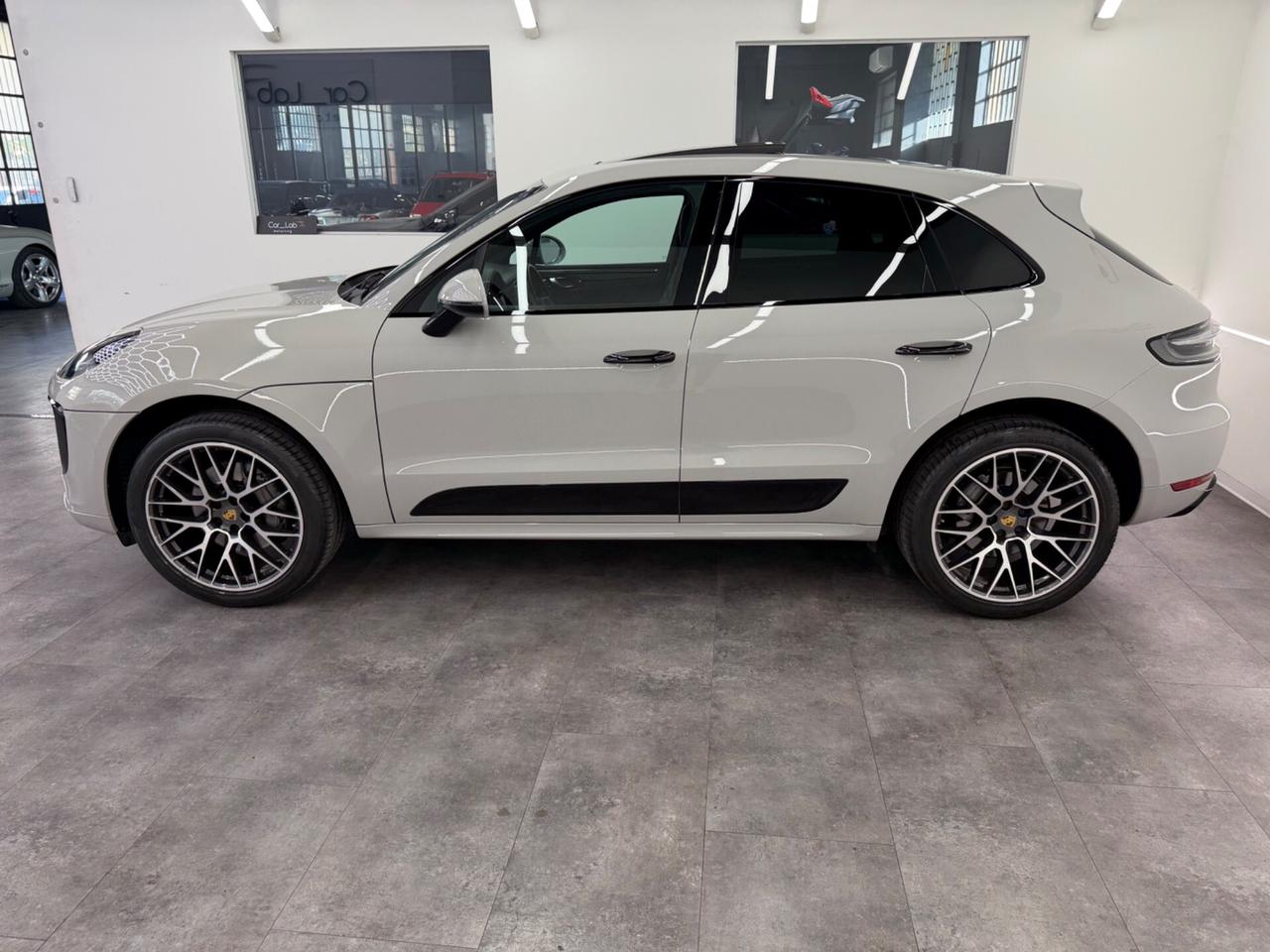 Porsche Macan 3.0 S --GRIGIO GESSO--