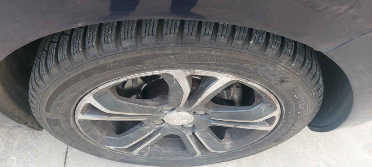 Peugeot 208 PureTech 82 CV ALLURE EURO 6