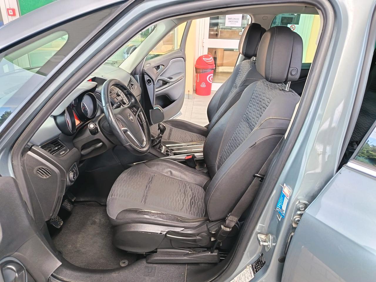 Opel Zafira Tourer 2.0 CDTi 130CV Cosmo 7 POSTI BXENON OCCASIONE