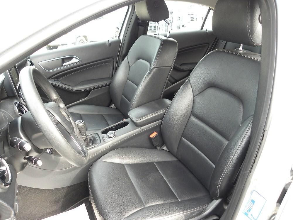 Mercedes-benz A 180 CDI SPORT PELLE, CLIMA, CERCHI, NAVI, CRUISE, MULTIFUNZIONE APPLE CAR PLAY PDC