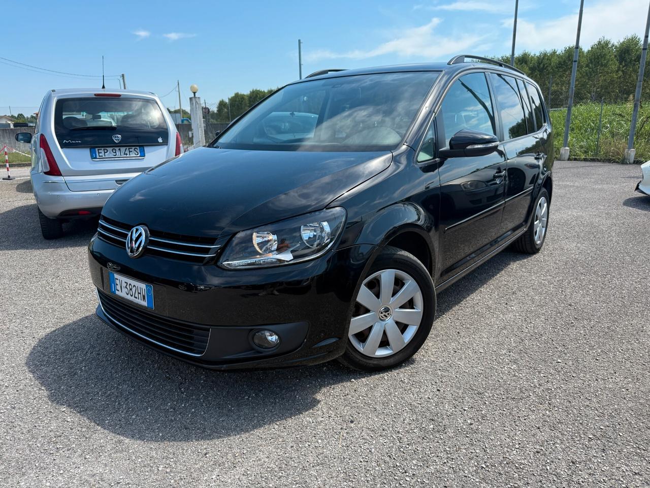 Volkswagen Touran 1.6 TDI 7 POSTI