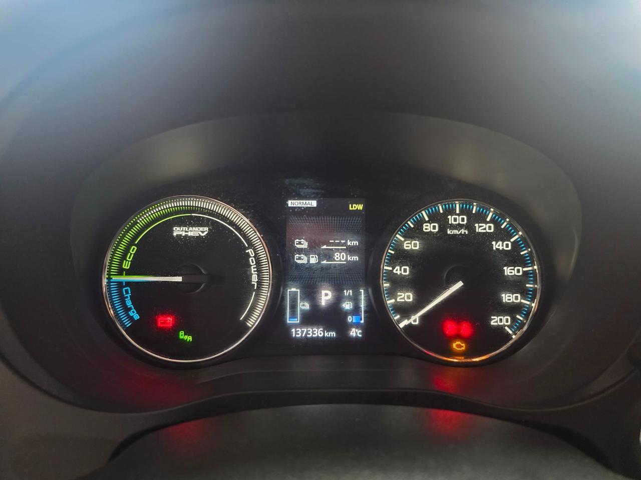 Mitsubishi Plug-in Hybrid Outlander Diamond #8868