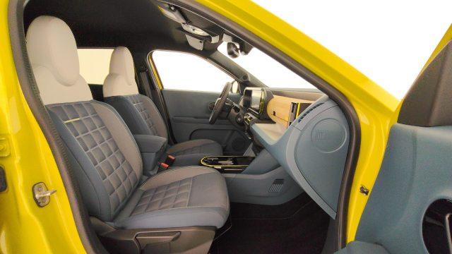 FIAT Grande Panda 1.2 100 CV S&S HYBRID La Prima CAMBIO AUTOMATICO