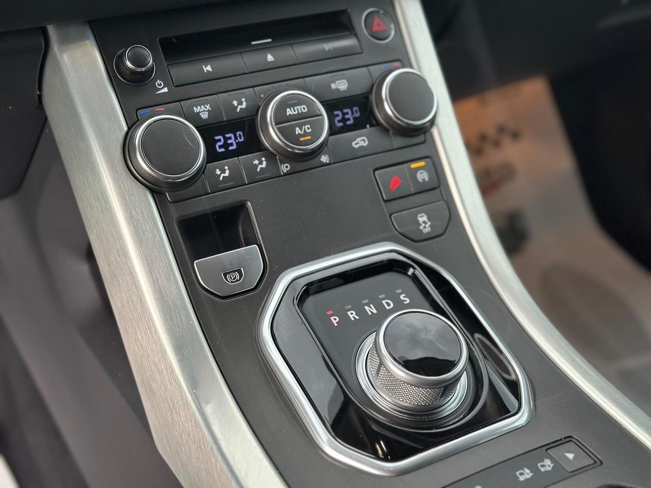 Range Evoque 2.2 TD4 150CV Pure Tech AUTOMATICO
