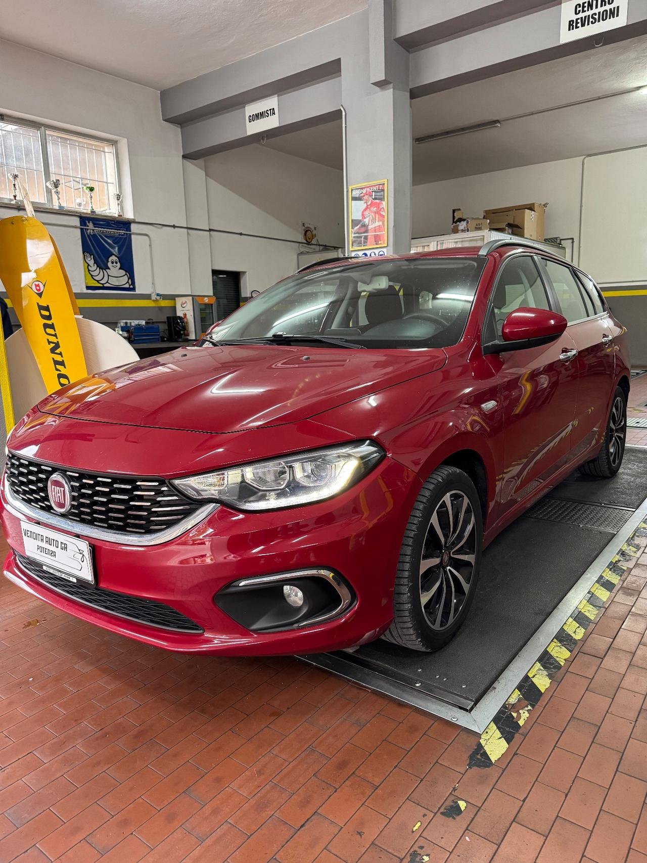 Fiat Tipo 1.4 T-Jet 120CV GPL SW Lounge