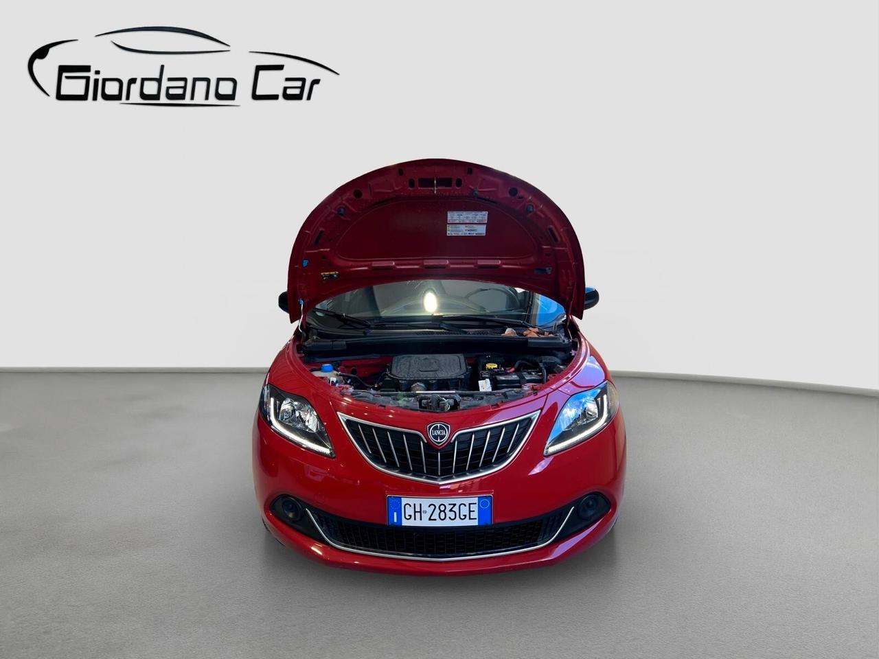 Lancia Ypsilon 1.0 FireFly 5 porte S&S Hybrid Ecochic Silver