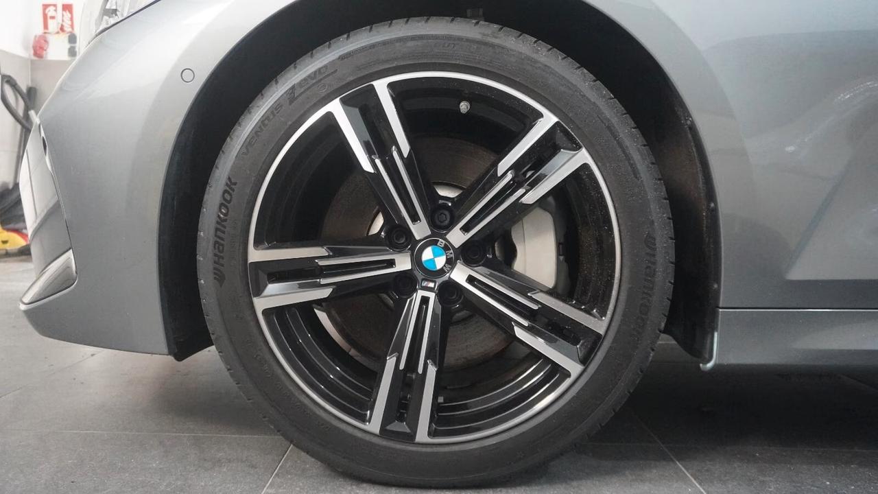 Bmw 330i xDrive Touring Msport ufficiale Bmw
