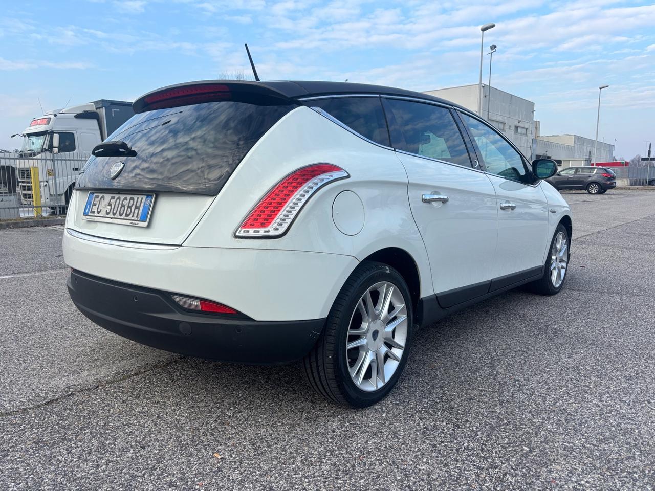 Lancia Delta 1.6 MJT DPF Selectronic Platino