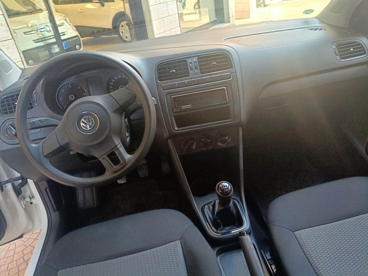 VOLKSWAGEN POLO 1.2 TDI 75CV-NEOPATENTATI-Euro 6490