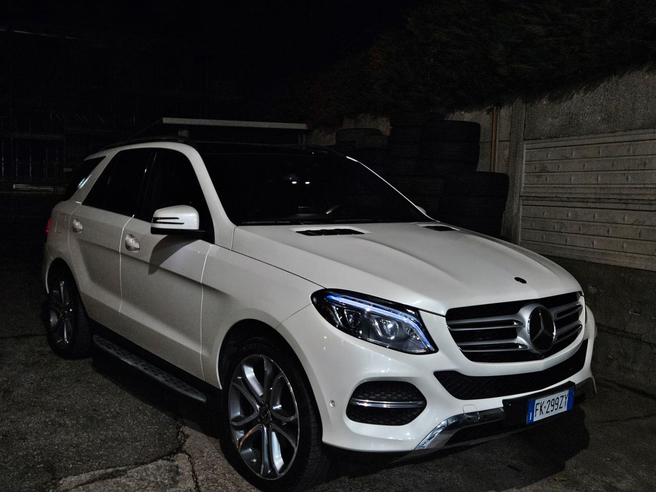Mercedes-benz GLE 350 d 4Matic STRAFUL 135.MILA KM