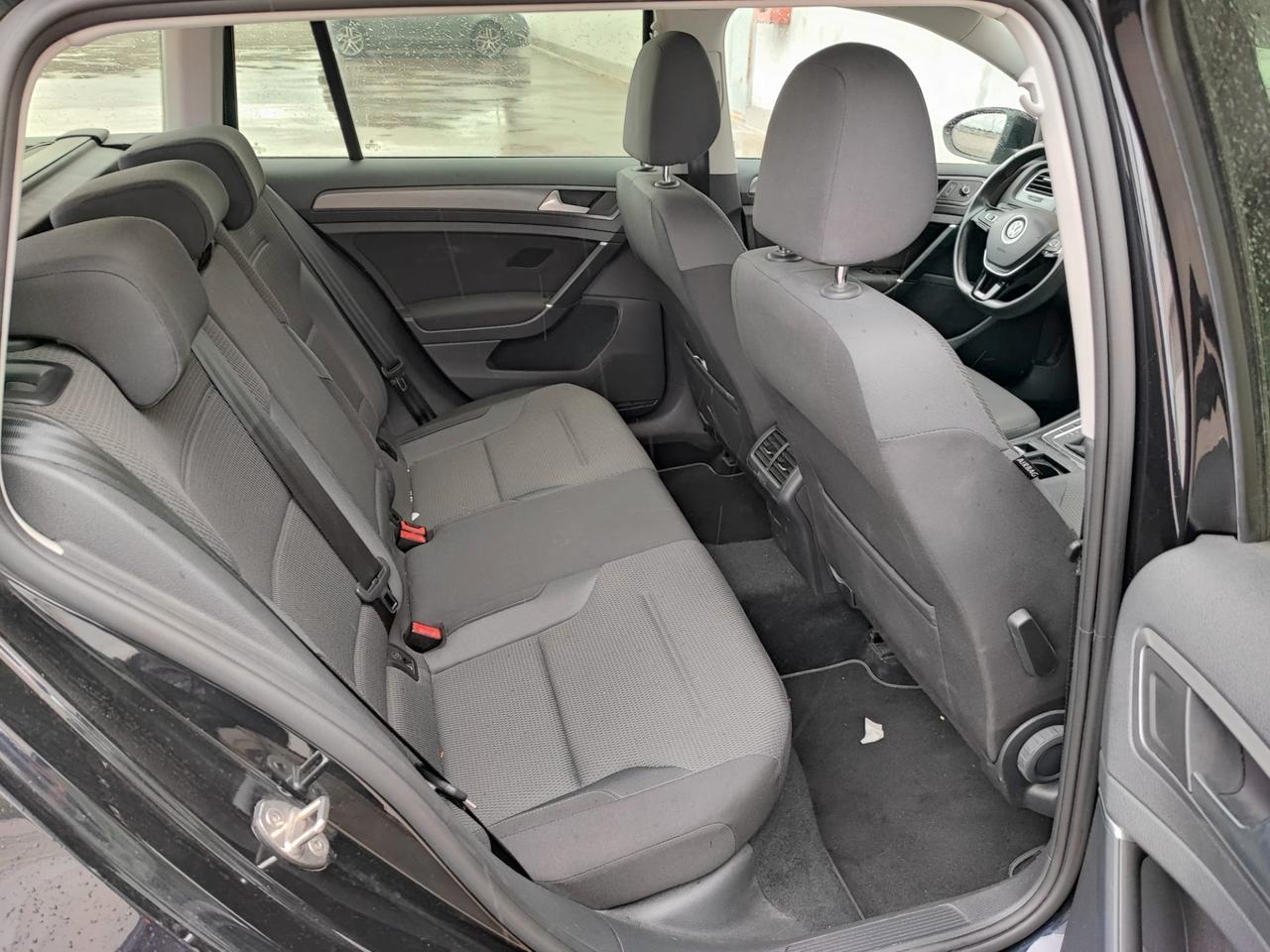 Volkswagen Golf Variant 1.6 TDI 115 CV DSG Highline BlueMotion Tech.
