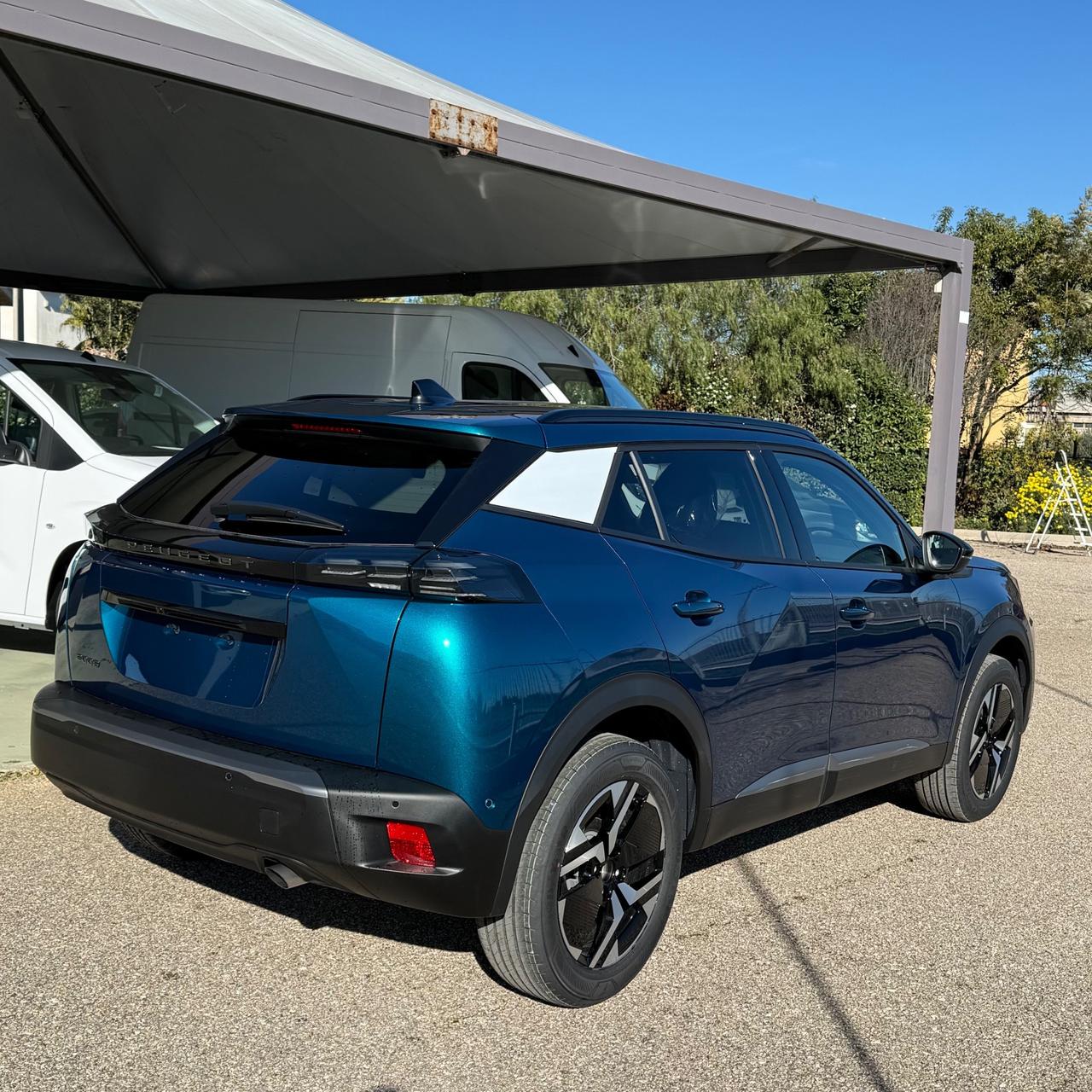 Peugeot 2008 Hybrid 110 e-DCS6 Allure