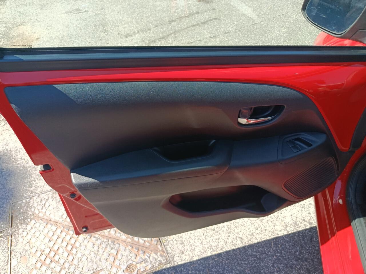 Toyota Aygo 1.0 VVT-i 69 CV 5 porte x-cite