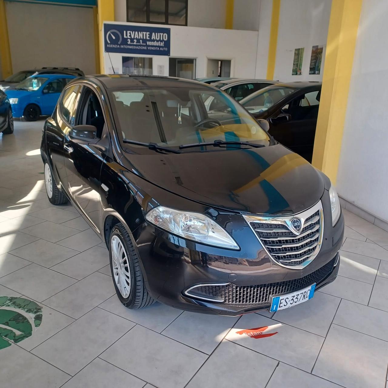 OTTIMA YPSILON 1.2 PER NEOPATENTATI