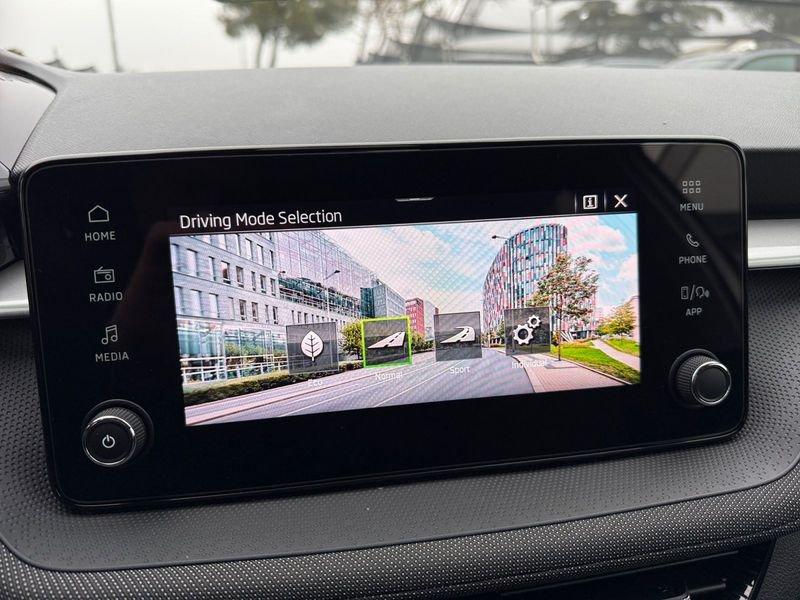 Skoda Fabia 1.0 TSI EVO SELECTION