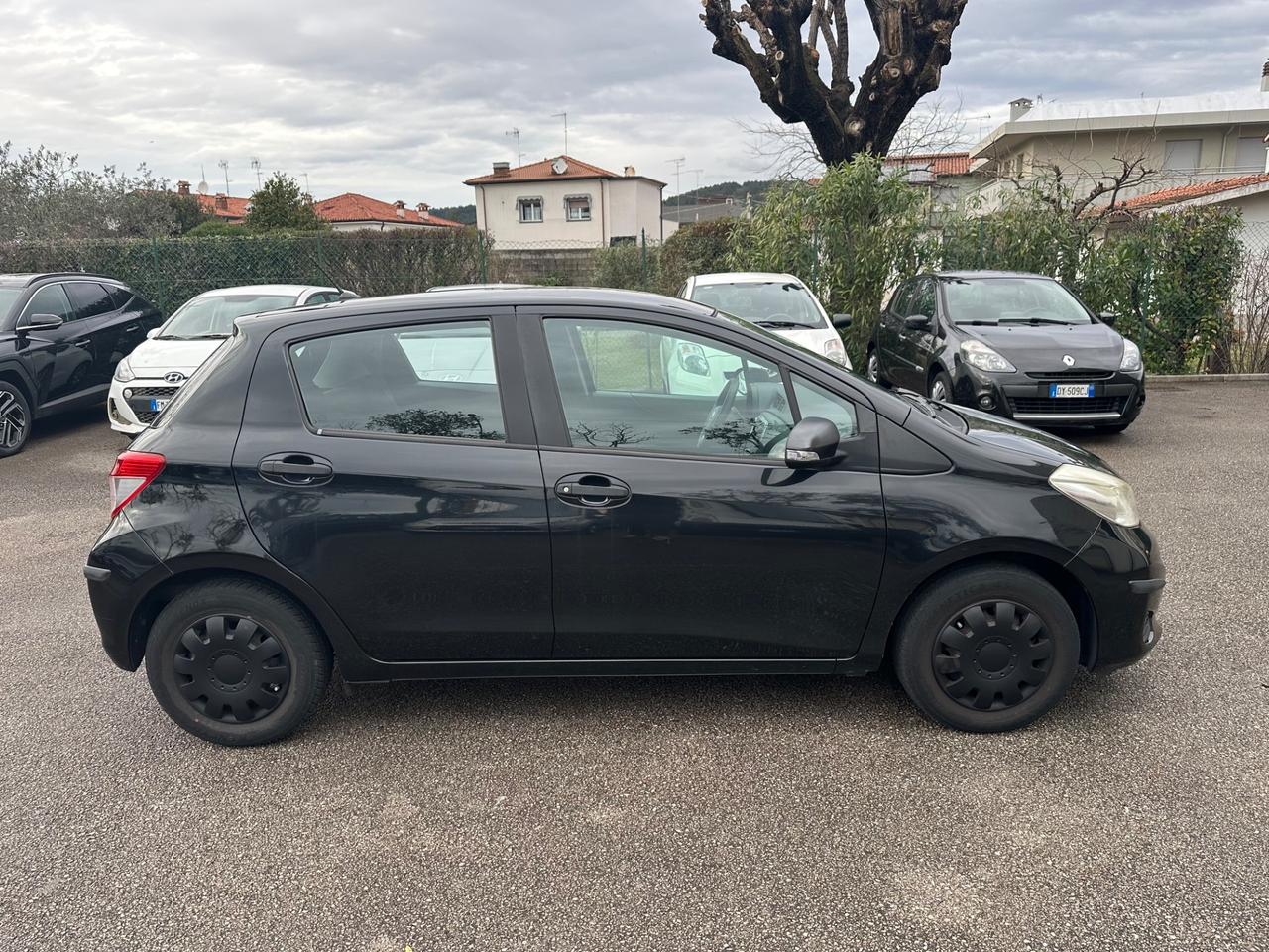 Toyota Yaris 1.0 5p. Active - 2012 - 99.000km Neop.