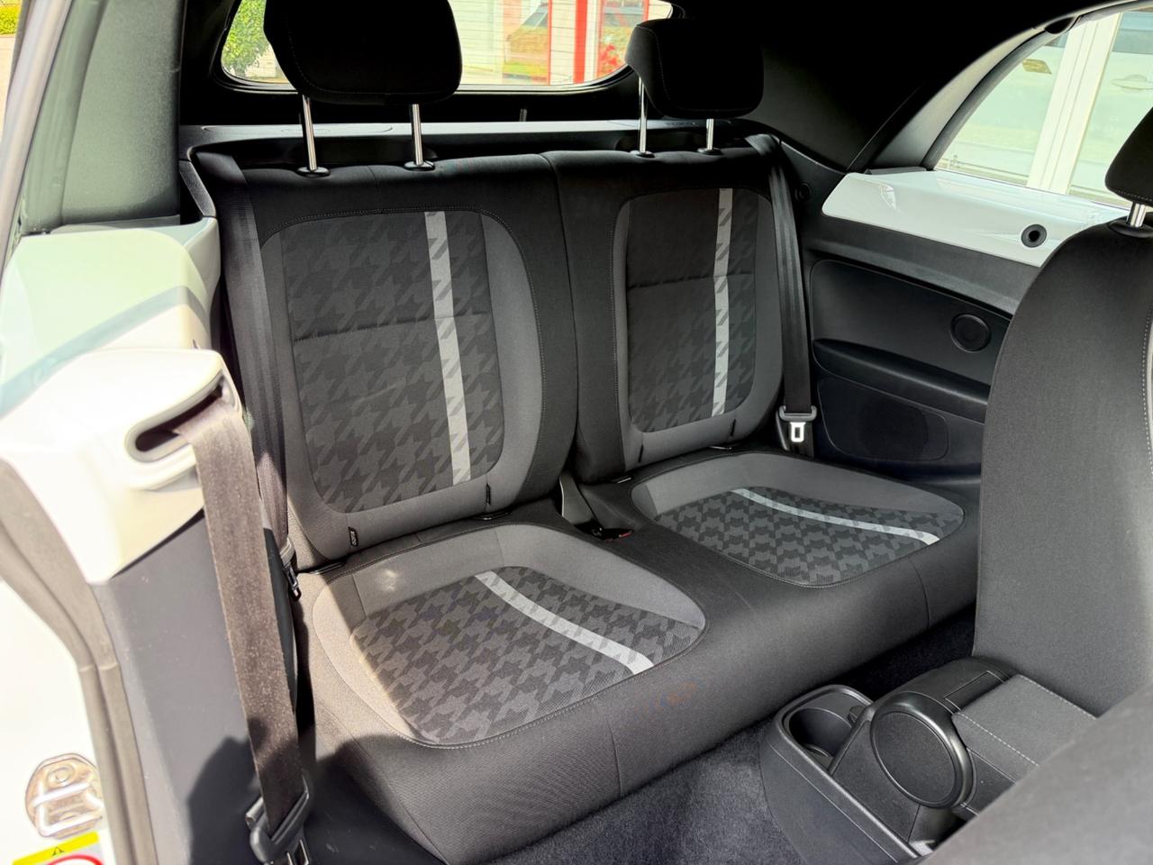 Volkswagen Maggiolino Cabrio 1.2 TSI Design BlueMotion Technology