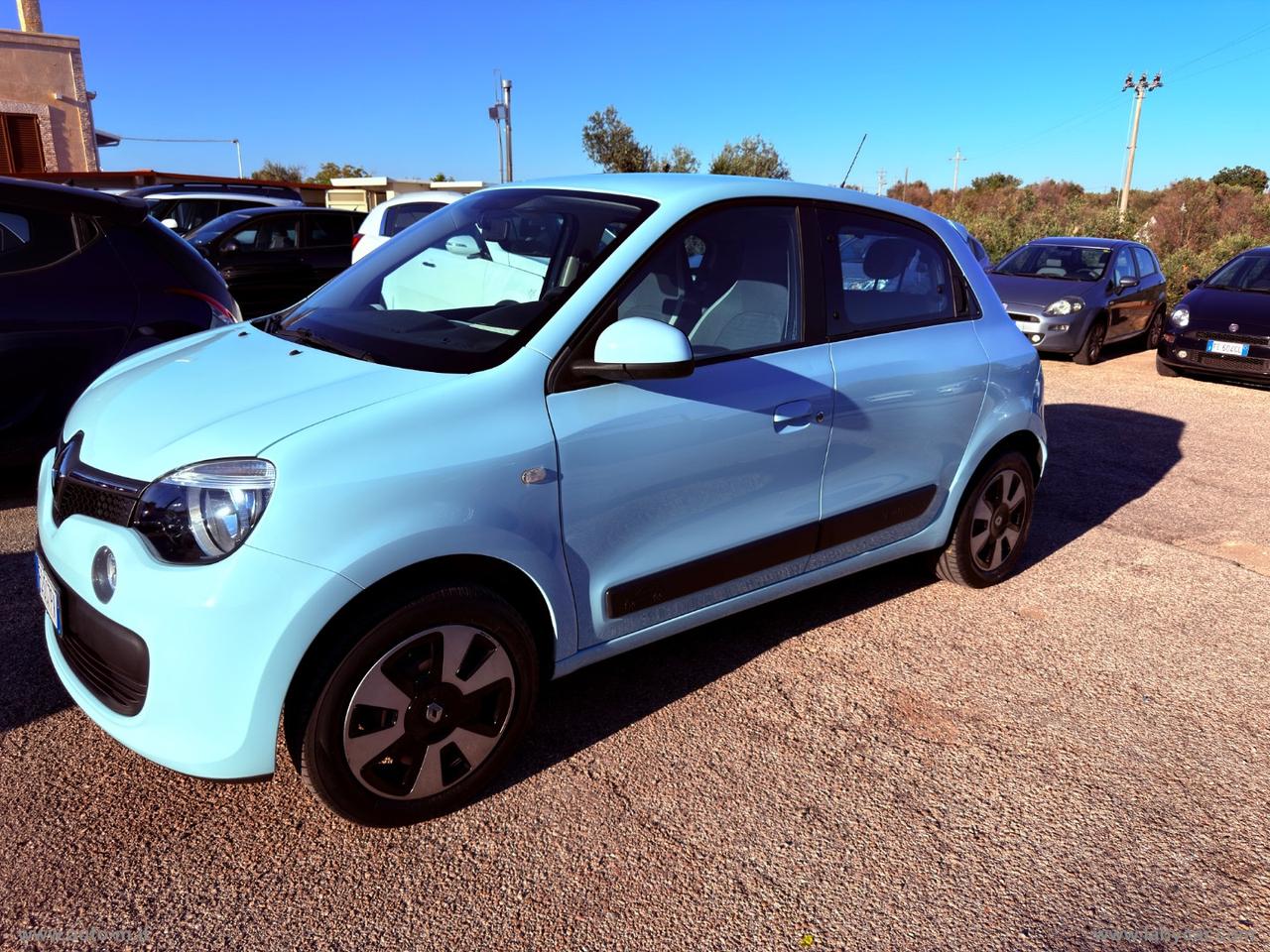 RENAULT Twingo SCe Lovely