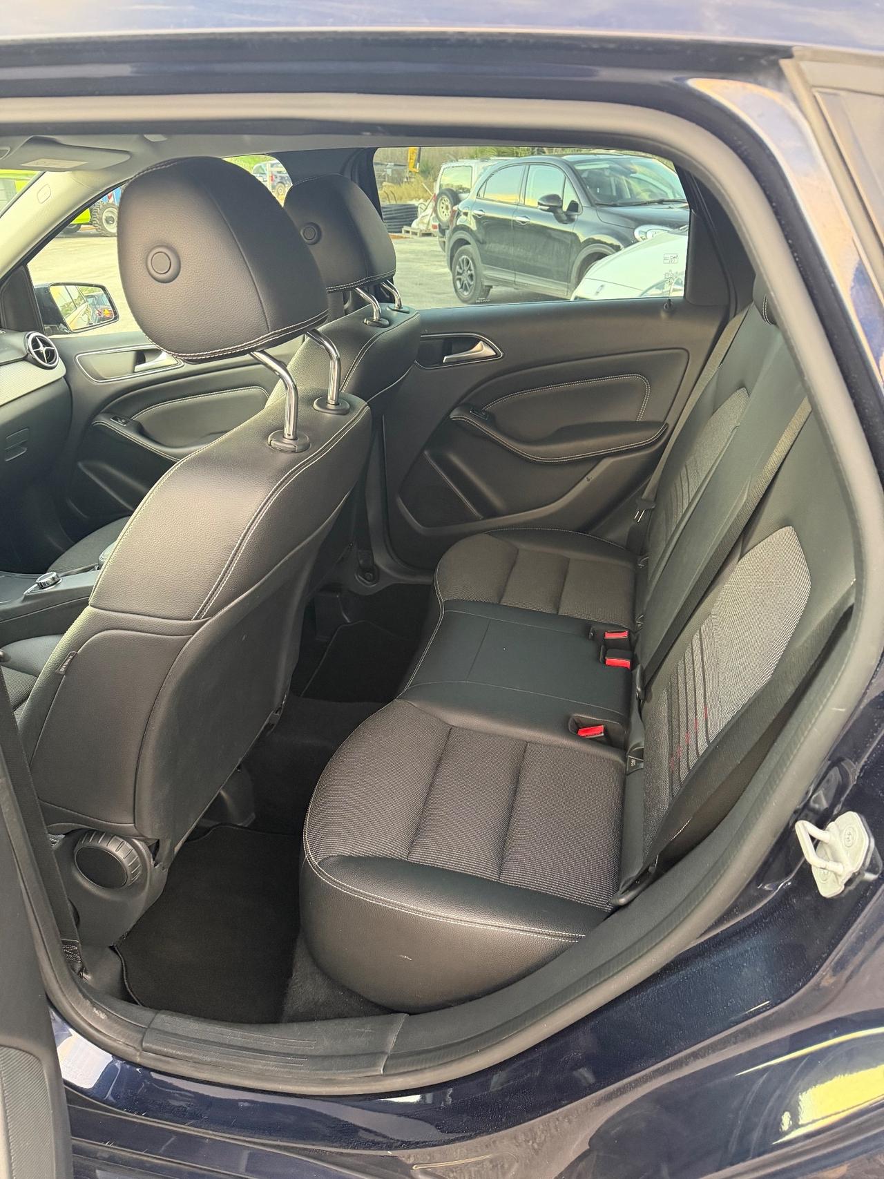 Mercedes-benz B 180 d Business