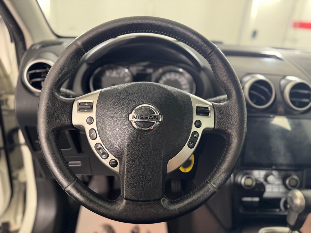 Nissan Qashqai 2.0 16V Tekna * 4X4 *