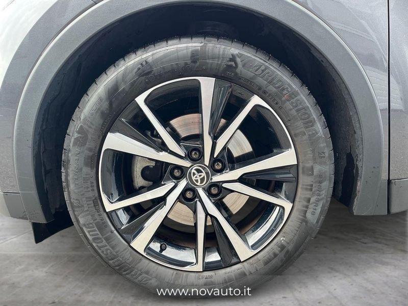 Toyota C-HR 2.0 HV E-CVT Trend AWD-i