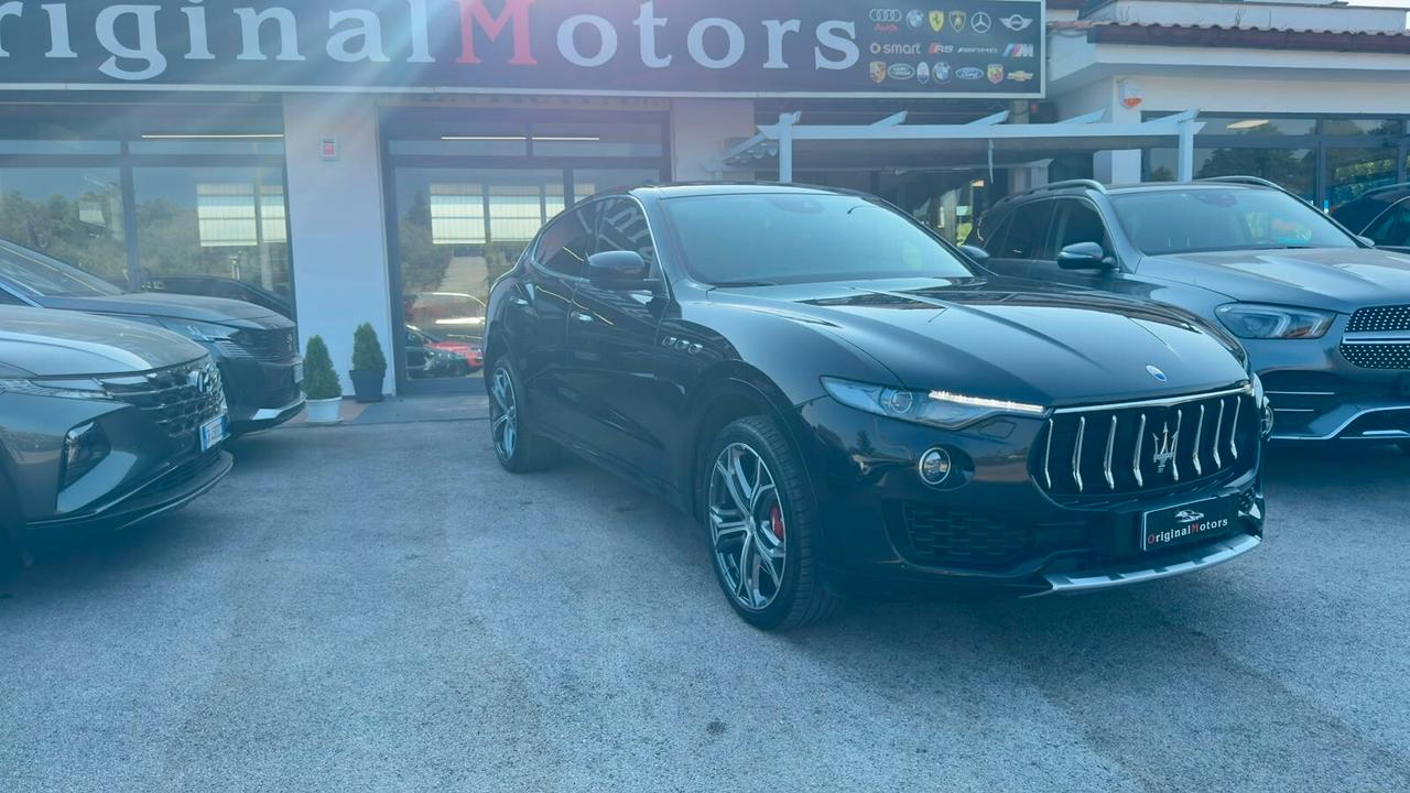 Maserati Levante V6 430 CV S AWD Granlusso
