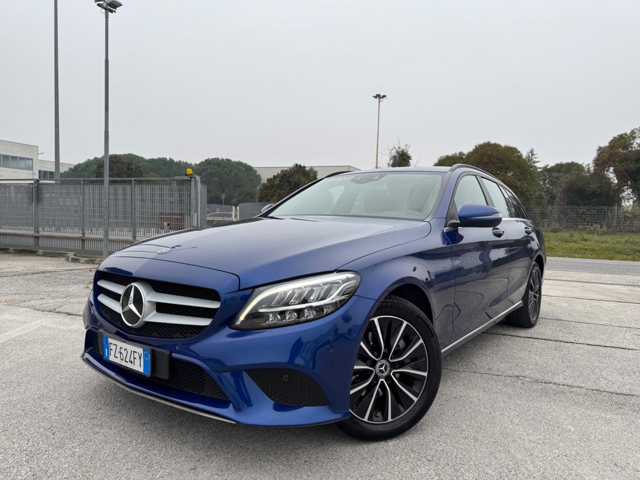 MERCEDES C200d S.W. Sport 160CV - Navi Led 17
