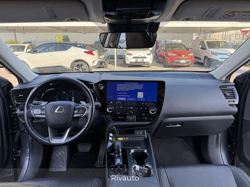 Lexus NX Hybrid Luxury 4WD