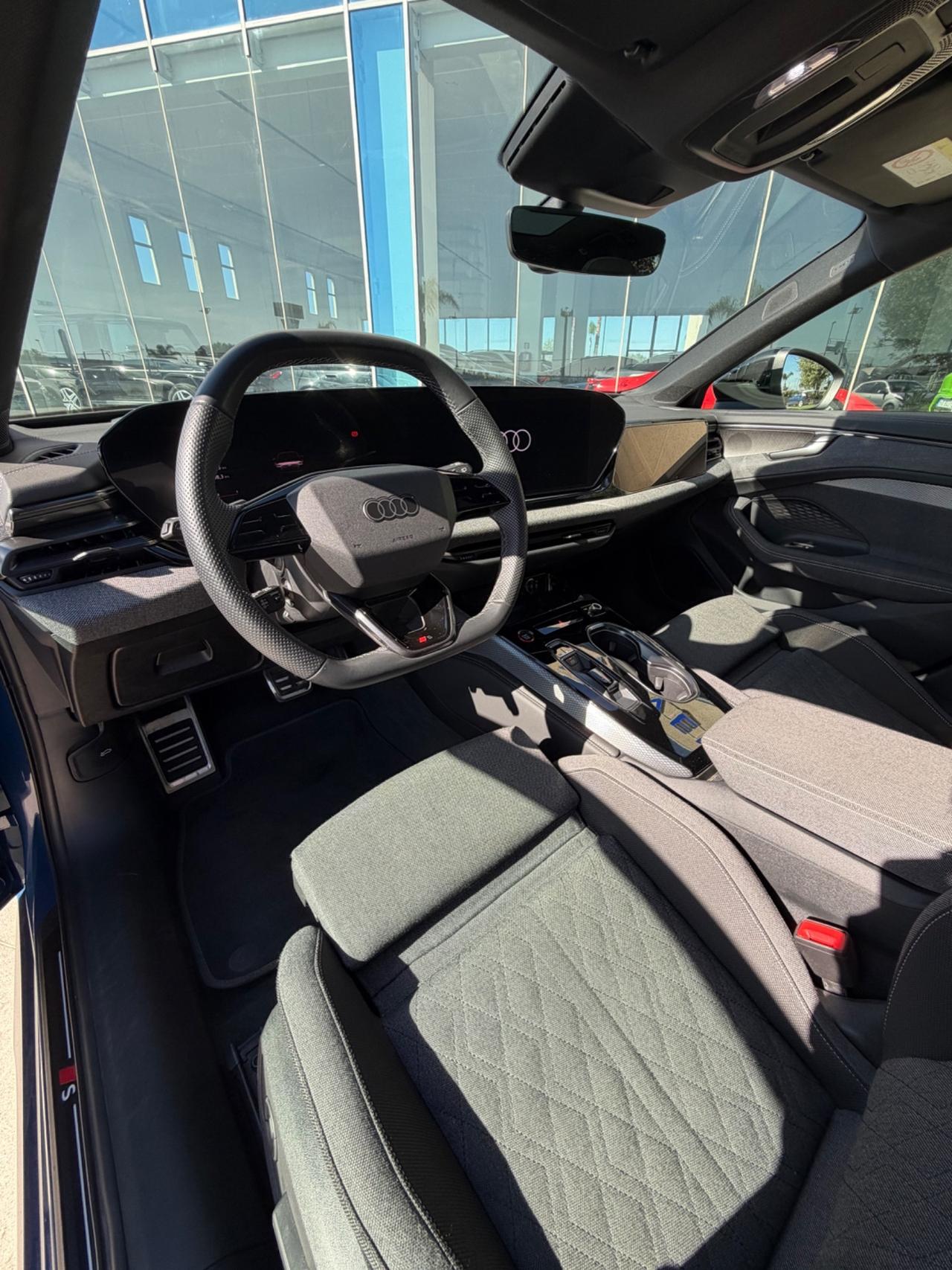 Audi A6 Avant TDI 150 kW S tronic quattro line edition