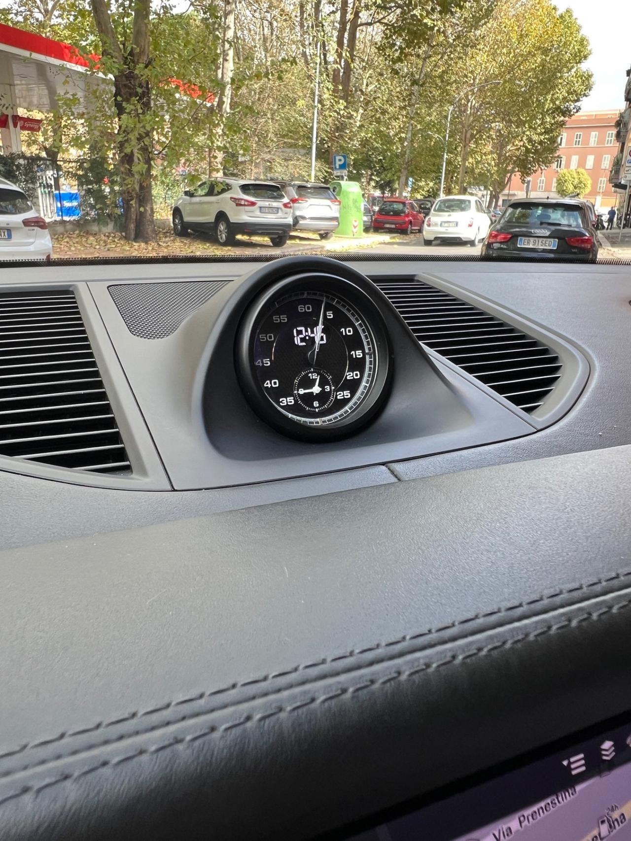 Porsche Macan 2.0 T TETTO SPORT CHRONO