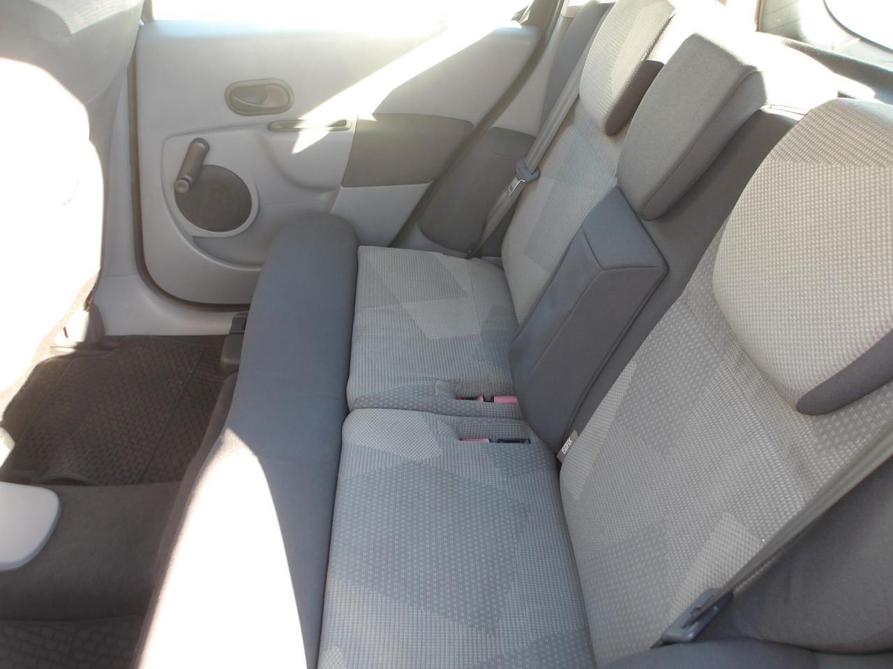 RENAULT MODUS 1.2 BENZ-KM 82.000-2007