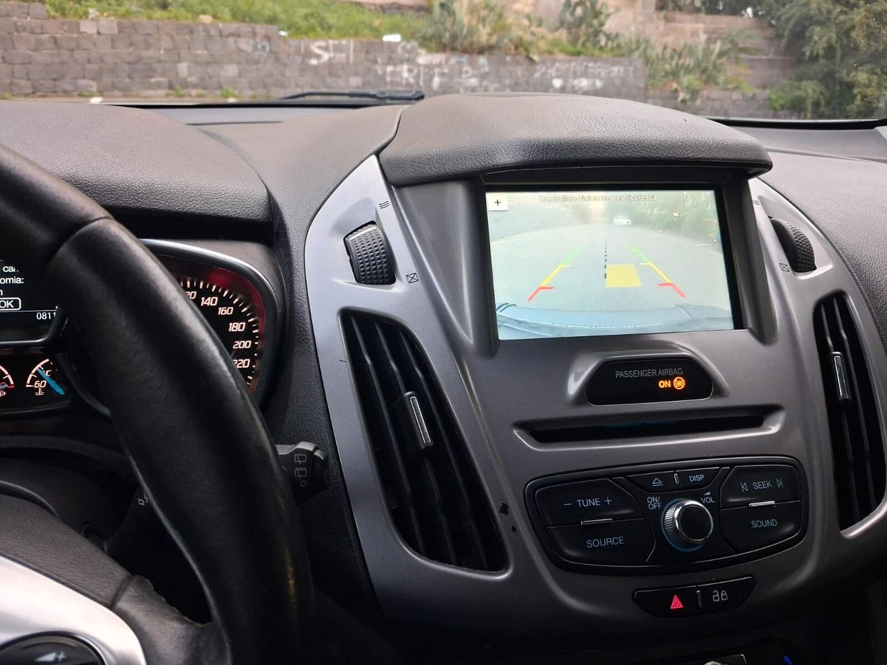 Ford Tourneo Connect Pianale ribassato con rampa disabili in carrozzina