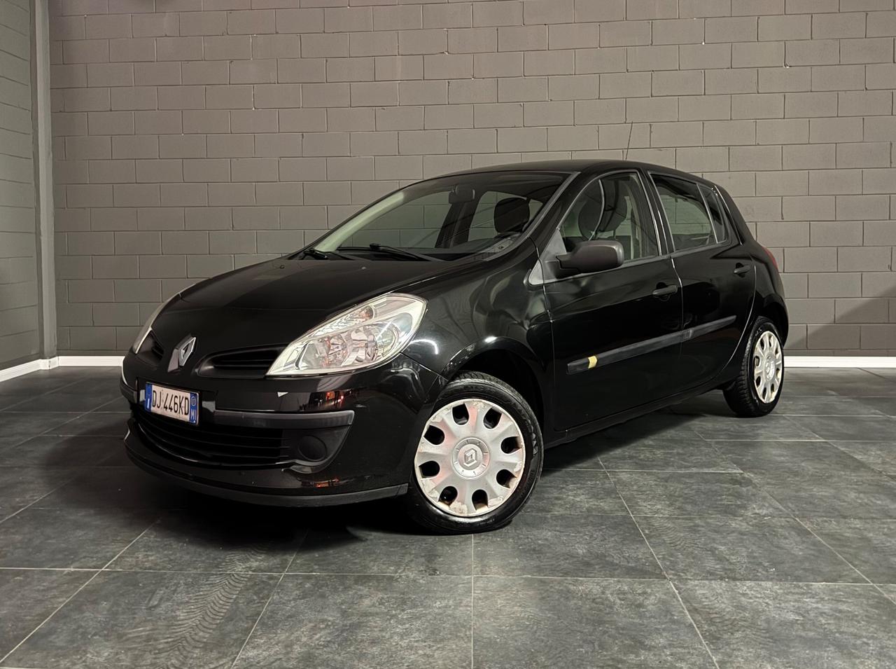 Renault Clio 1.2 16V 5 porte