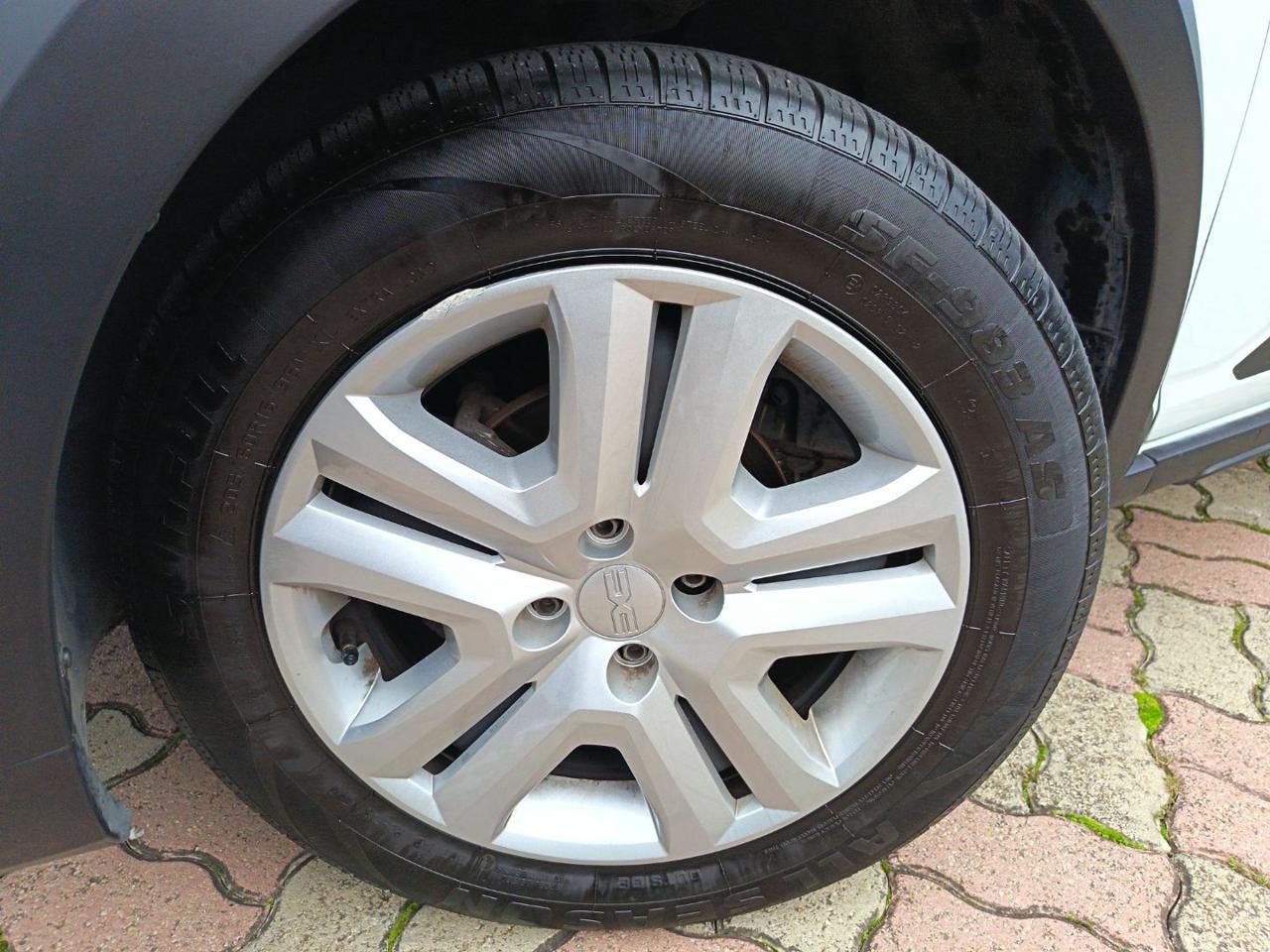 DACIA Sandero Stepway 1.0 TCe ECO-G ESSENTIAL