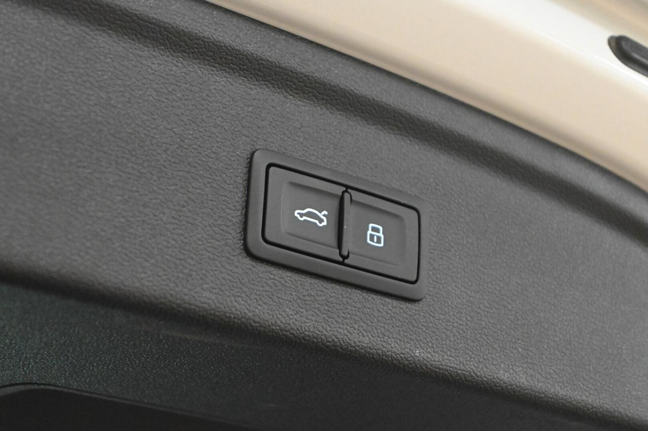 AUDI A3 4ª serie A3 SPB 40 TFSI e S tronic S l...