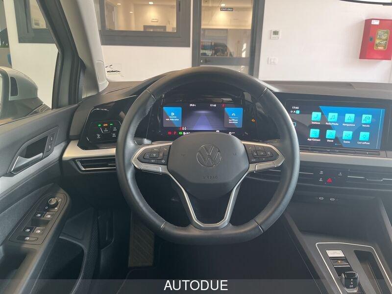 Volkswagen Golf 8 1.0 ETSI EVO LIFE DSG 110 CV