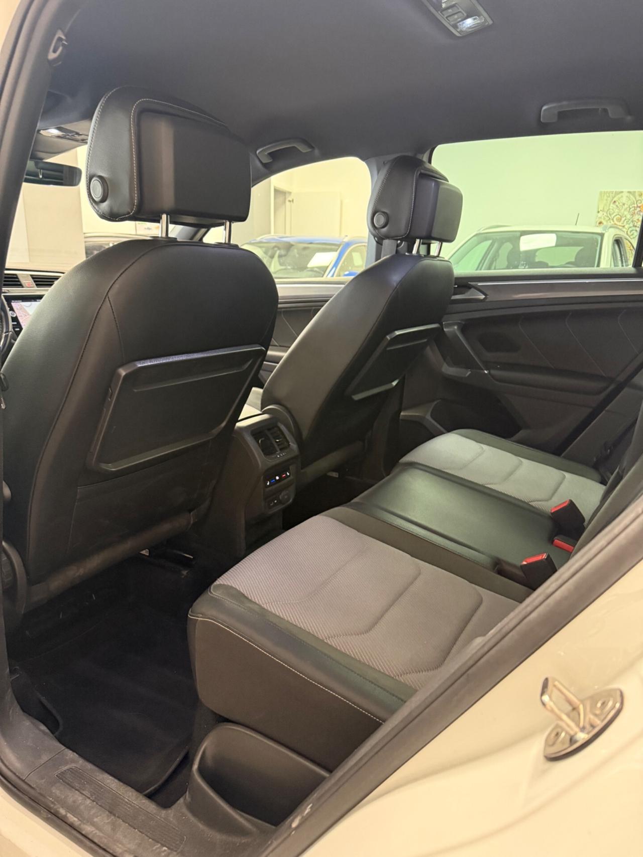 Volkswagen Tiguan 2.0 BiTDI SCR DSG 4MOTION Advanced R-Line BMT