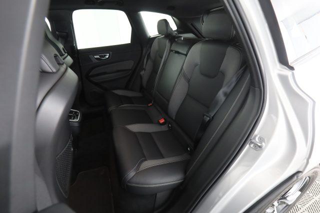 VOLVO XC60 XC60 B4 (d) Geartronic R-design