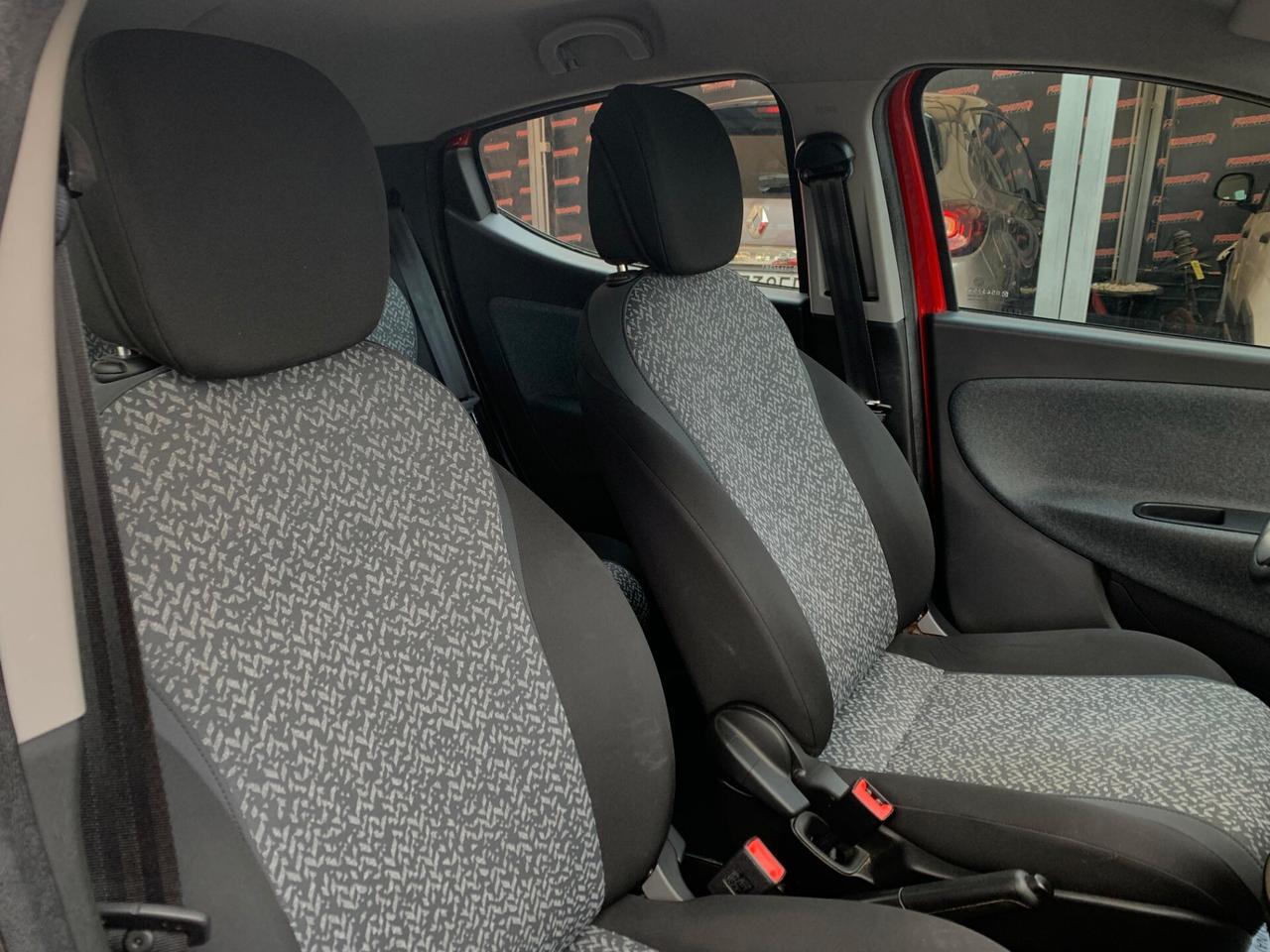 Lancia Ypsilon 1.2 69 CV 5 porte Elefantino Blu