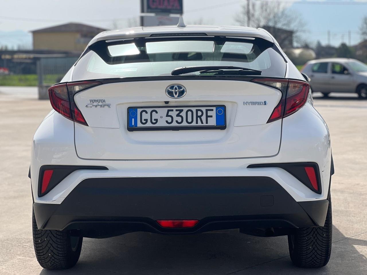 Toyota C-HR 1.8 Hybrid E-CVT Active
