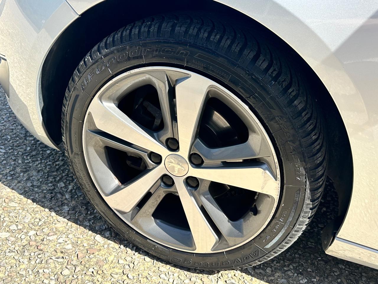 Peugeot 308 BlueHDi 120 SW Gt line 1.6 Diesel
