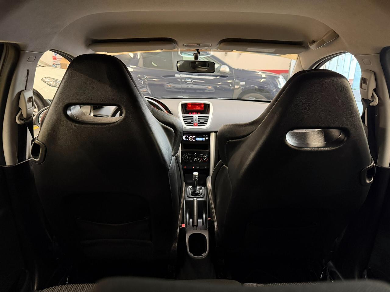 Peugeot 207 1.4 8V 75CV 5p. Active